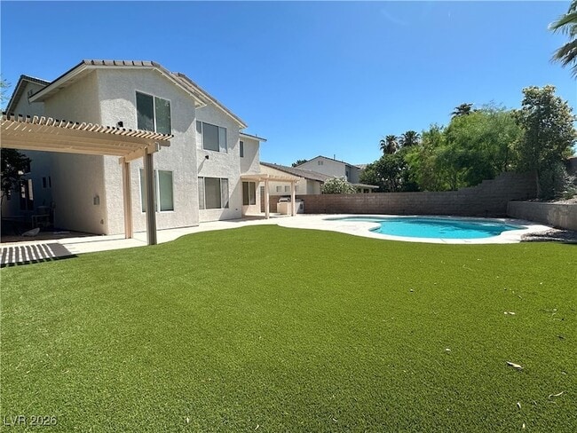 Building Photo - 2385 Quintet Ave