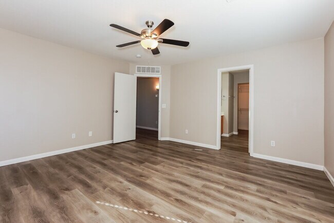 Building Photo - 2297 W Camp River Rd