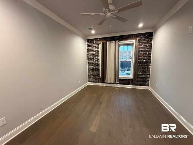 Building Photo - 120 N Alston St