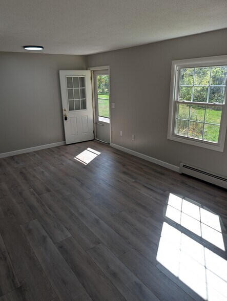 Building Photo - 47 Hill St