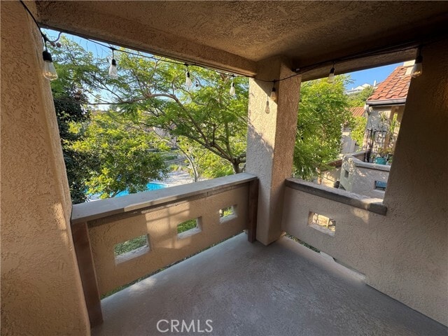 Building Photo - 1046 Calle Del Cerro