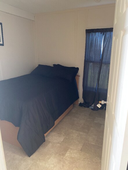 Building Photo - 3525 Olivier St