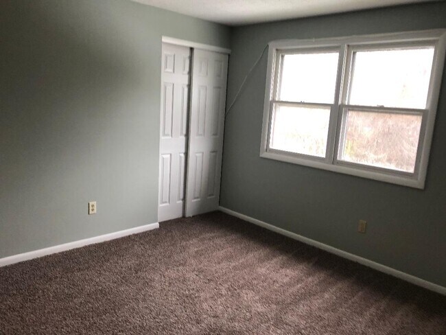 2nd Bedroom - 124 Larkins Xing