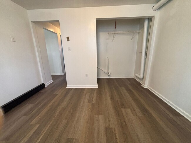 Building Photo - Idlewild Property