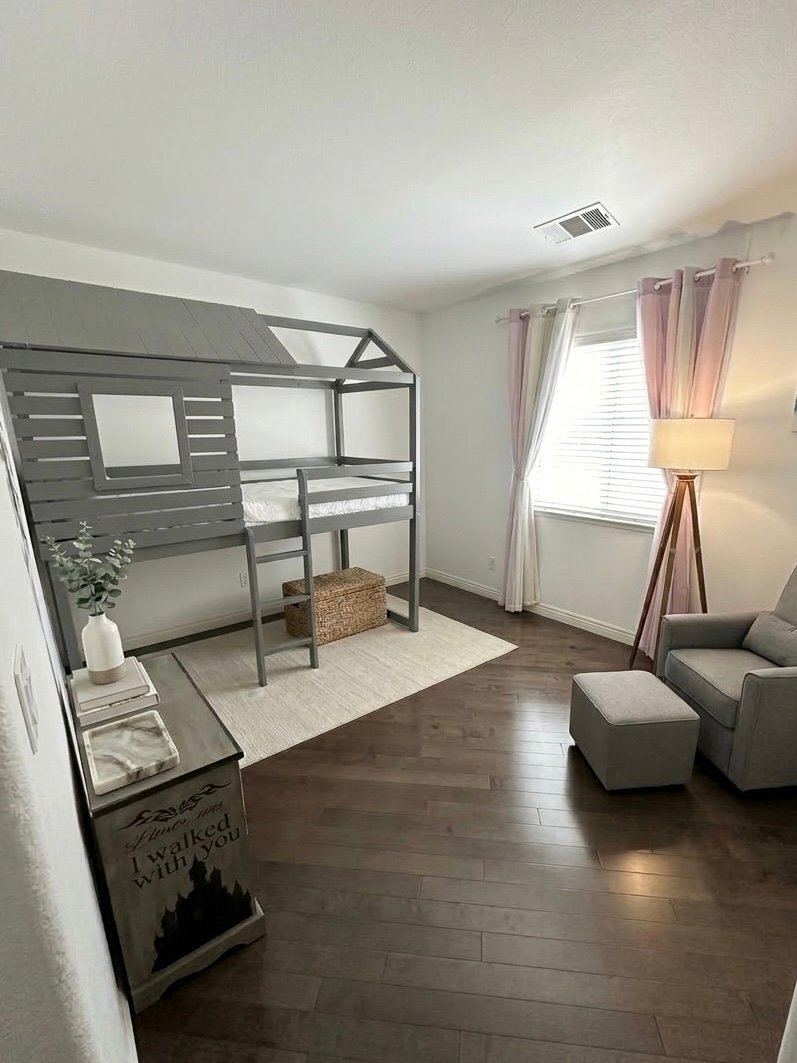 Building Photo - 33075 Aquamarine Cir