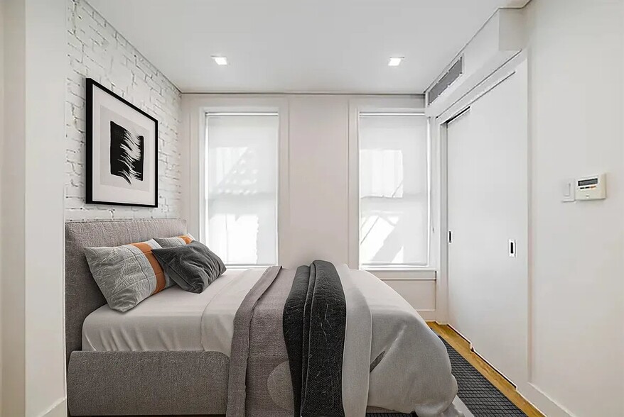 Building Photo - 26 Prince St