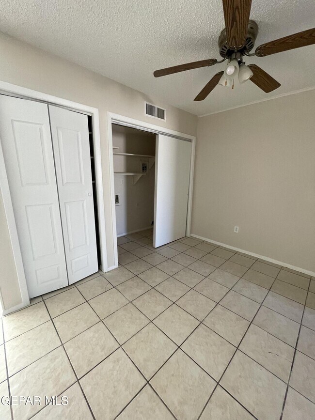 Building Photo - 4917 Ajax Ct