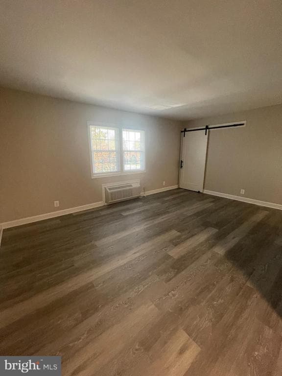 Building Photo - 110 N College Dr