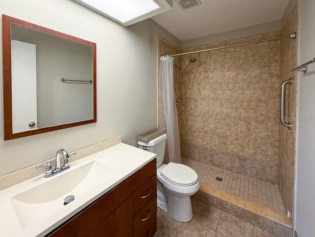Building Photo - 3721 SW 17th Pl