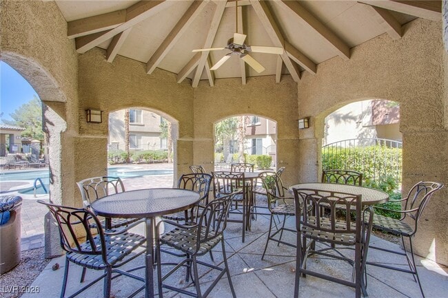 Building Photo - 4400 S Jones Blvd