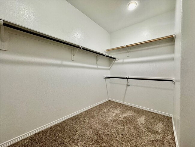 Building Photo - 28622 Monarch Cliffs Dr