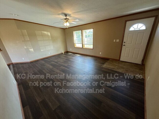 Building Photo - 10850 W 207th St