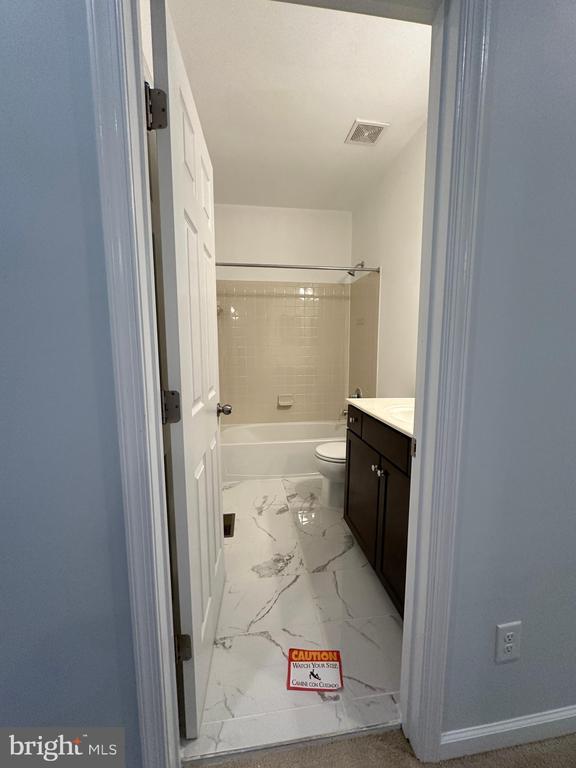 Building Photo - 9075 Alexander Way