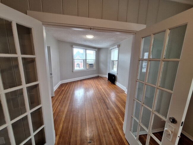 Bedroom - 2503 Fairview Ave
