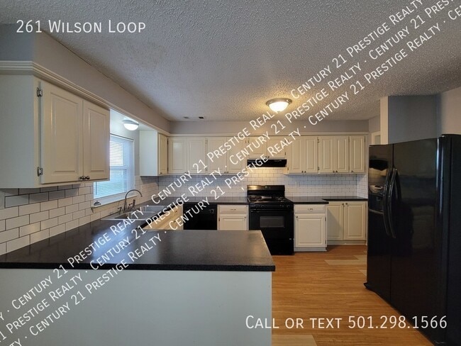Building Photo - 261 Wilson Loop