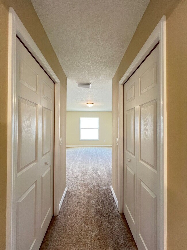 Building Photo - ***MOVE-IN SPECIAL, FREE RENT JUNE**BRAND ...