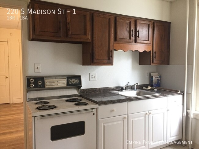 Building Photo - 1st Floor: 1 Bedroom/1 Bathroom in Allento...