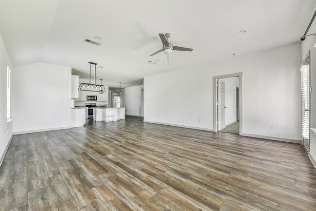 Building Photo - 1004 Great Barracuda Ln