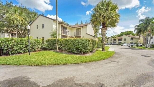 Building Photo - 3655 Cocoplum Cir