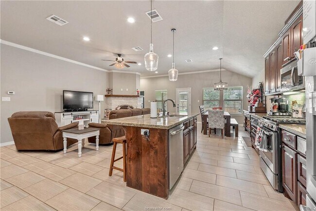 Building Photo - 2614 Kinnersley Ct