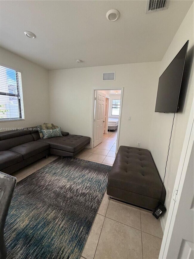 Building Photo - 3501 W 92nd Pl