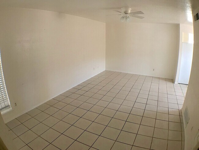 Building Photo - 2418 Pittsburg Ave