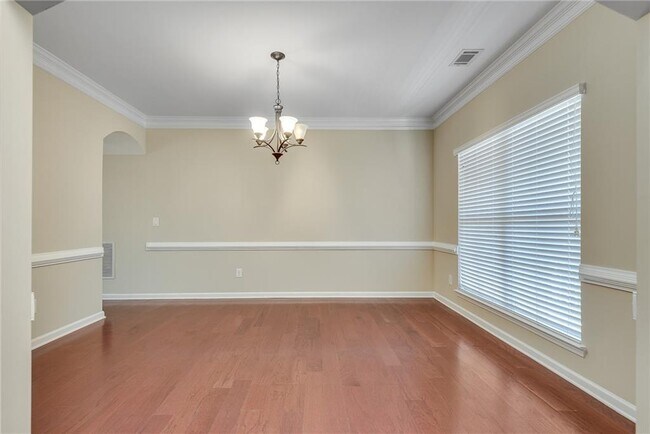 Building Photo - 270 Woods Creek Dr