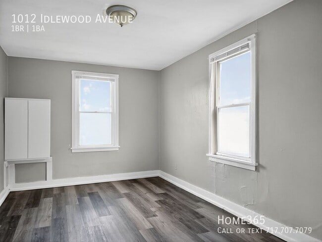 Building Photo - 1012 Idlewood Ave