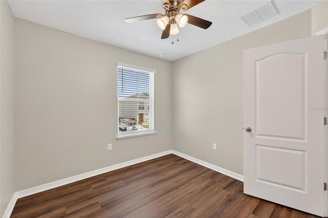 Building Photo - 3842 Hampstead Ln