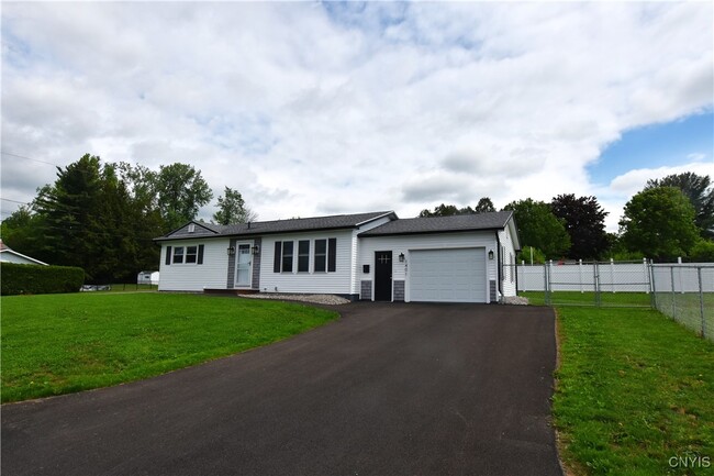 Building Photo - 1401 Woodbury Dr