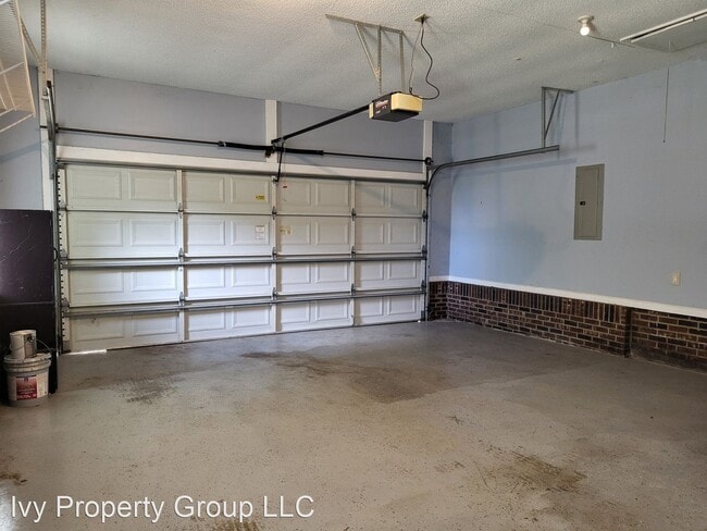 Building Photo - 3 br, 2 bath House - 3664 DellingDowns Dr.