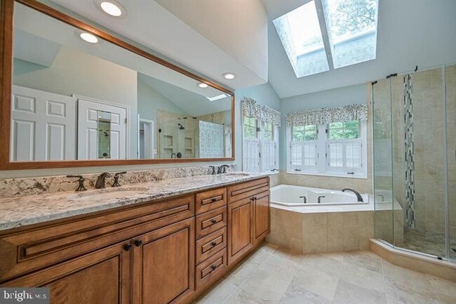 Building Photo - 9110 Autumn Oak Ct