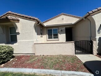 Building Photo - 27922 Crescent Ct
