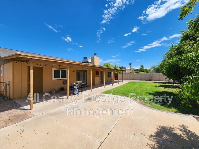 Building Photo - 4701 W Charleston Ave