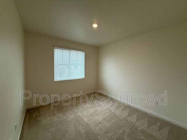 Building Photo - 1753 Lacey Ave