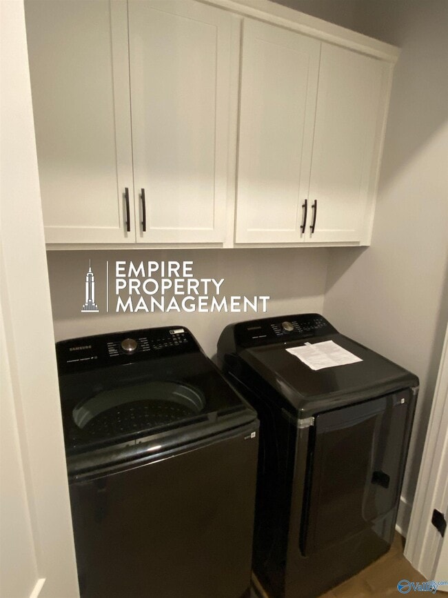 Building Photo - 318 Hay Rake Dr