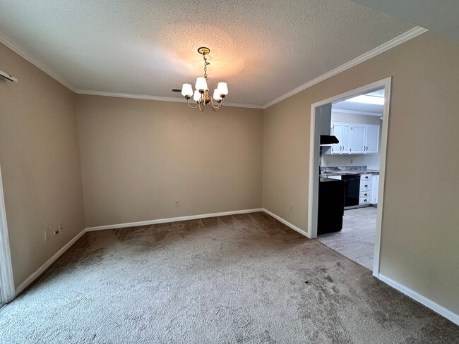 Building Photo - Exclusively Offered By Muse Realty Rentals...
