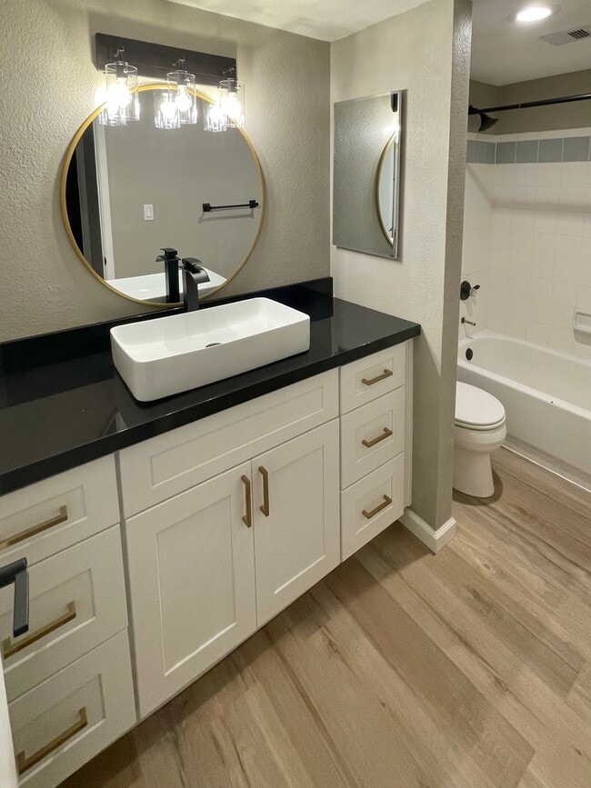 Building Photo - 11333 N 92nd St