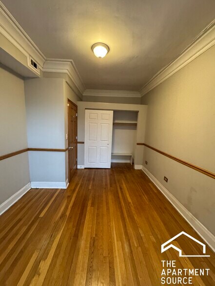 Building Photo - 4607 N Western Ave