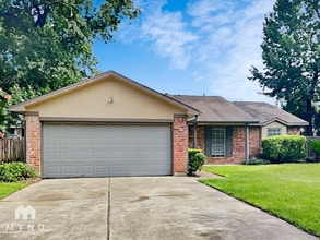 Building Photo - 3219 Glen Spring Dr