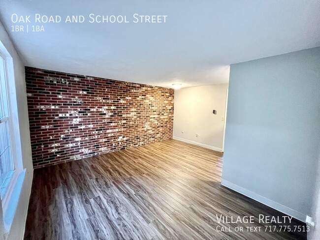 Building Photo - FEW STEPS, newly-remodeled! No one above o...