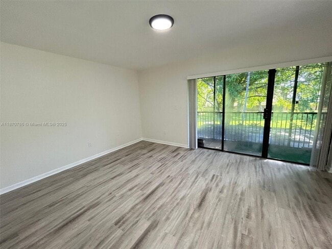 Building Photo - 11047 SW 154th Ct
