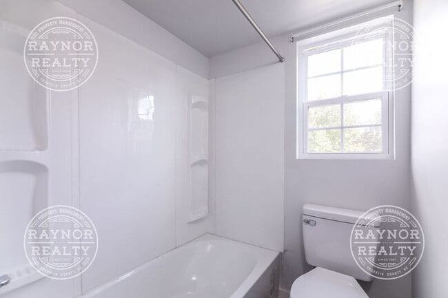 Building Photo - 1114 Branch St