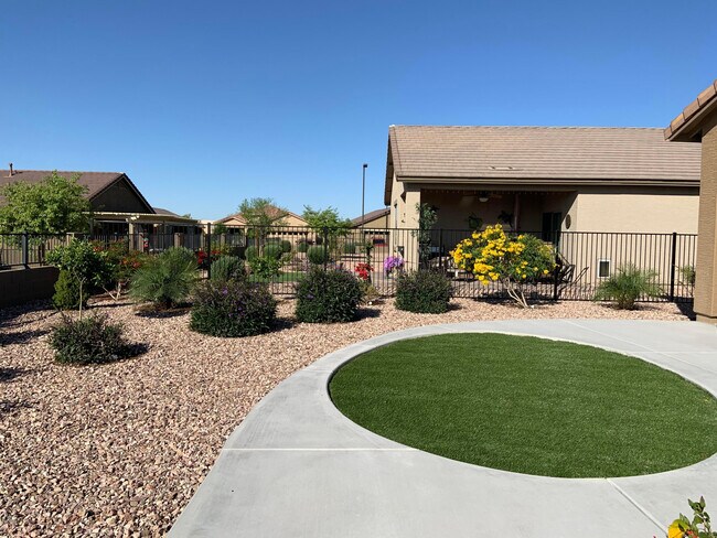 Building Photo - 22407 W Morning Glory St