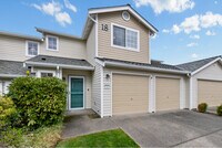 Building Photo - 4802 Nassau Ave NE