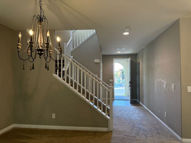 Building Photo - Beautiful home located in Summerlin North