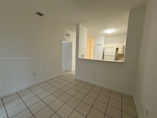 Building Photo - 1663 SE 27th Dr