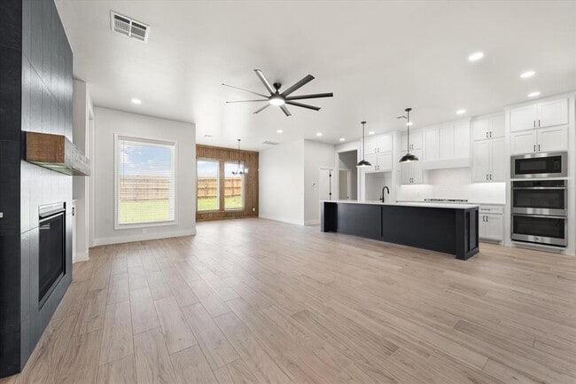 Building Photo - 7213 NW 154th St