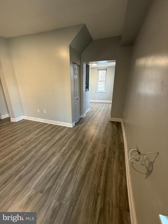 Building Photo - 1048 South St