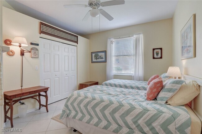 Building Photo - 280 Robin Hood Cir